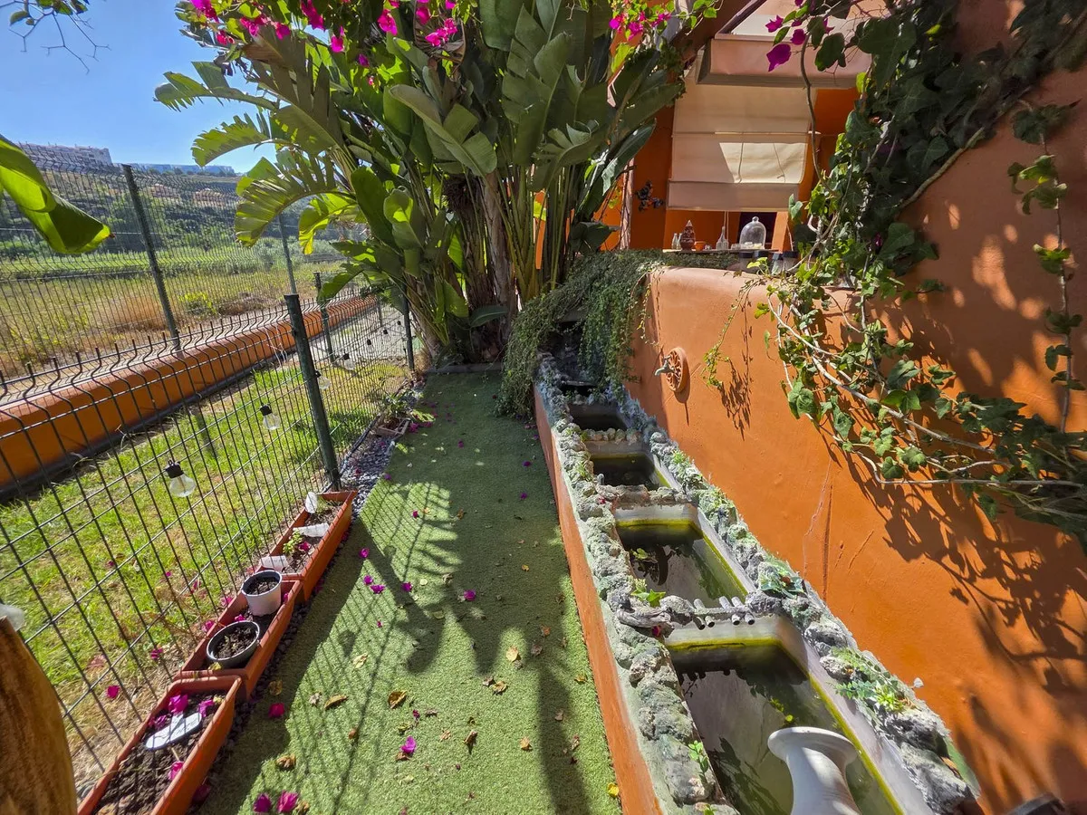 399bfbd9-abc4-4a42-b90f-2975d5f36f48