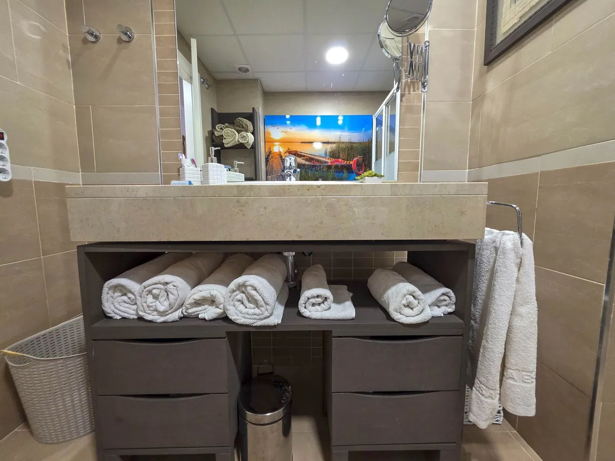 799e8ea9-1853-4bec-89cb-1ac544771c17