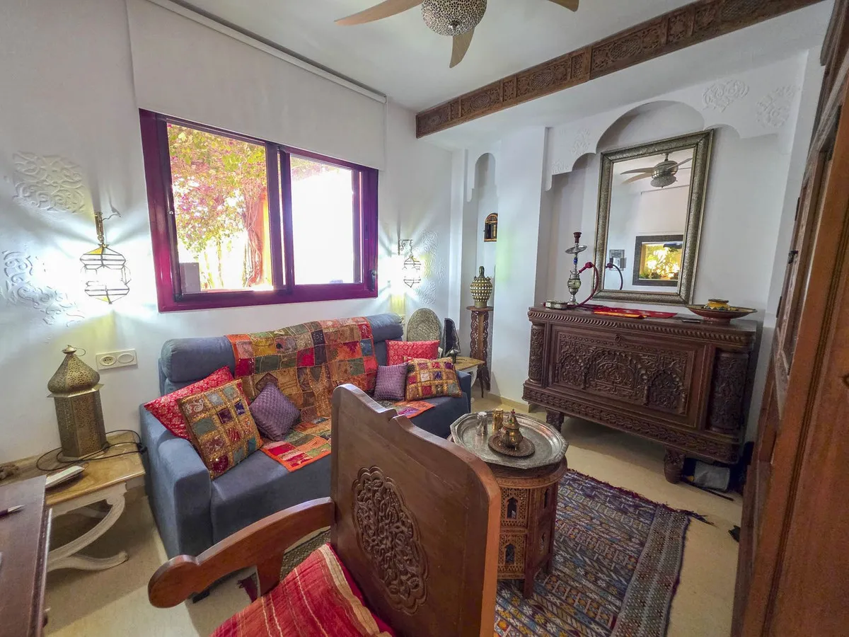 ab7a5852-0b85-42aa-b7f1-8ef79be9af23