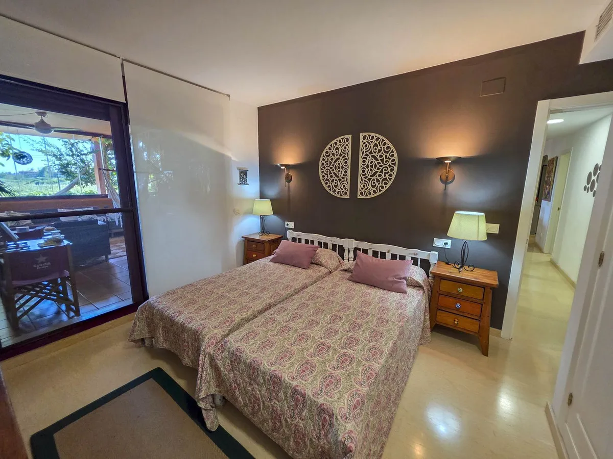 e8302e68-3967-4f9d-878a-a2da972ce3c0