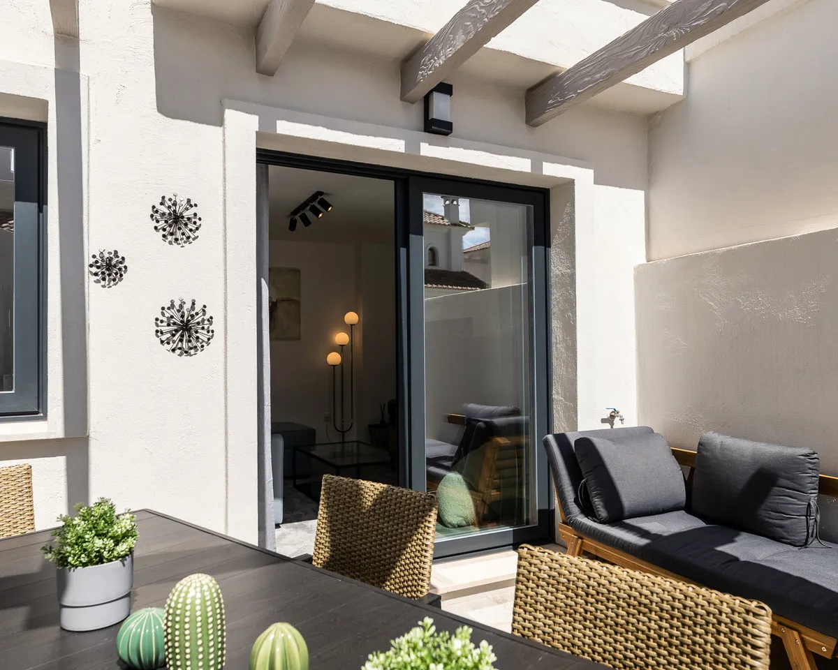 3ef83d4c-5d46-4f5d-91bc-33af8d8d40d1