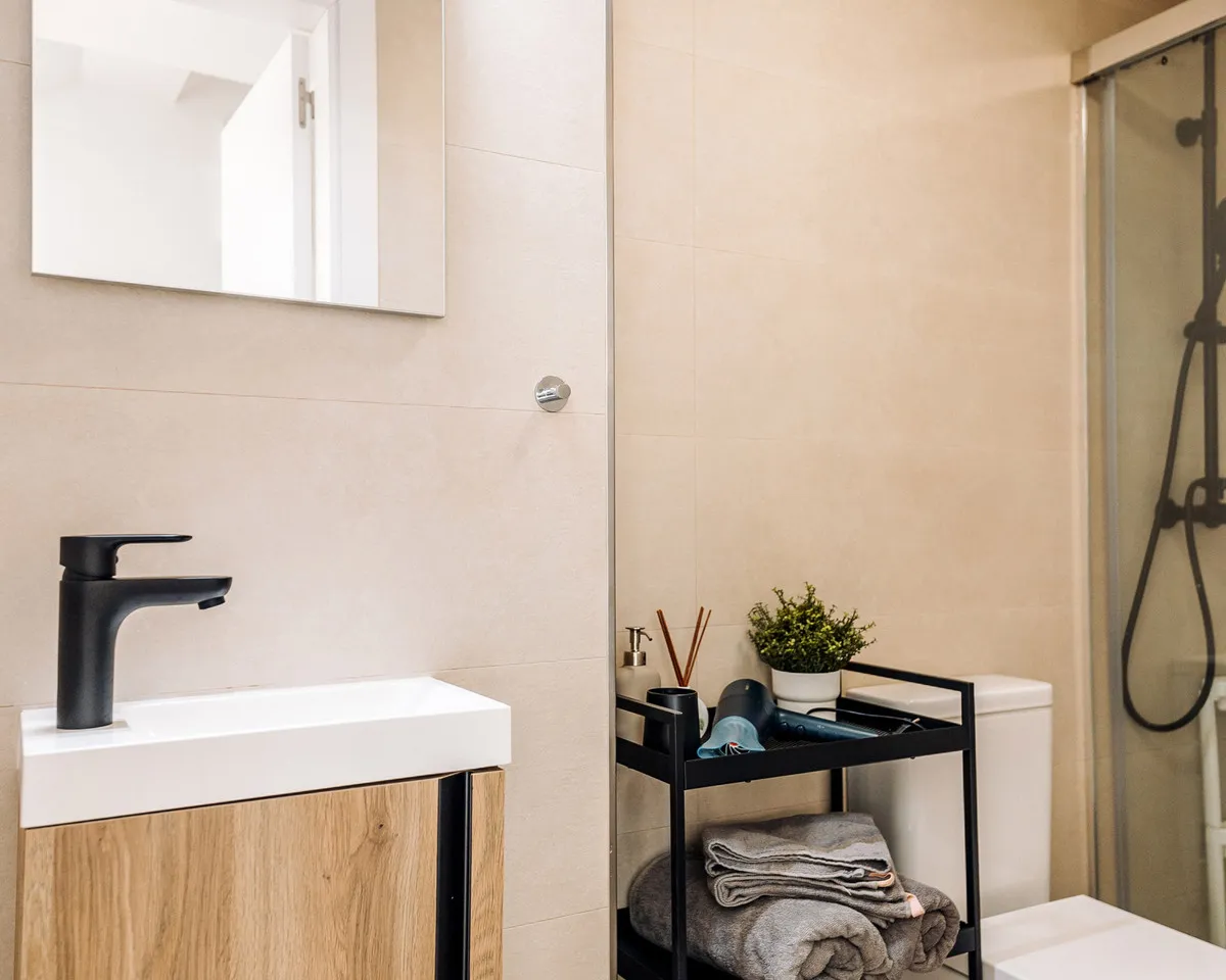 c99205e1-f334-4508-b4b8-63e396e7eb4d