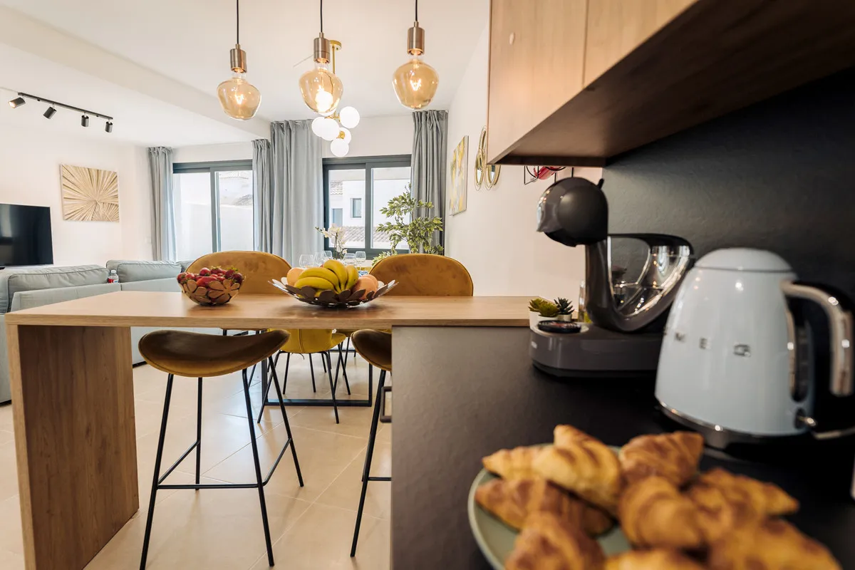 ca57bd9f-75cb-4a7e-8047-cedb7630fb7e