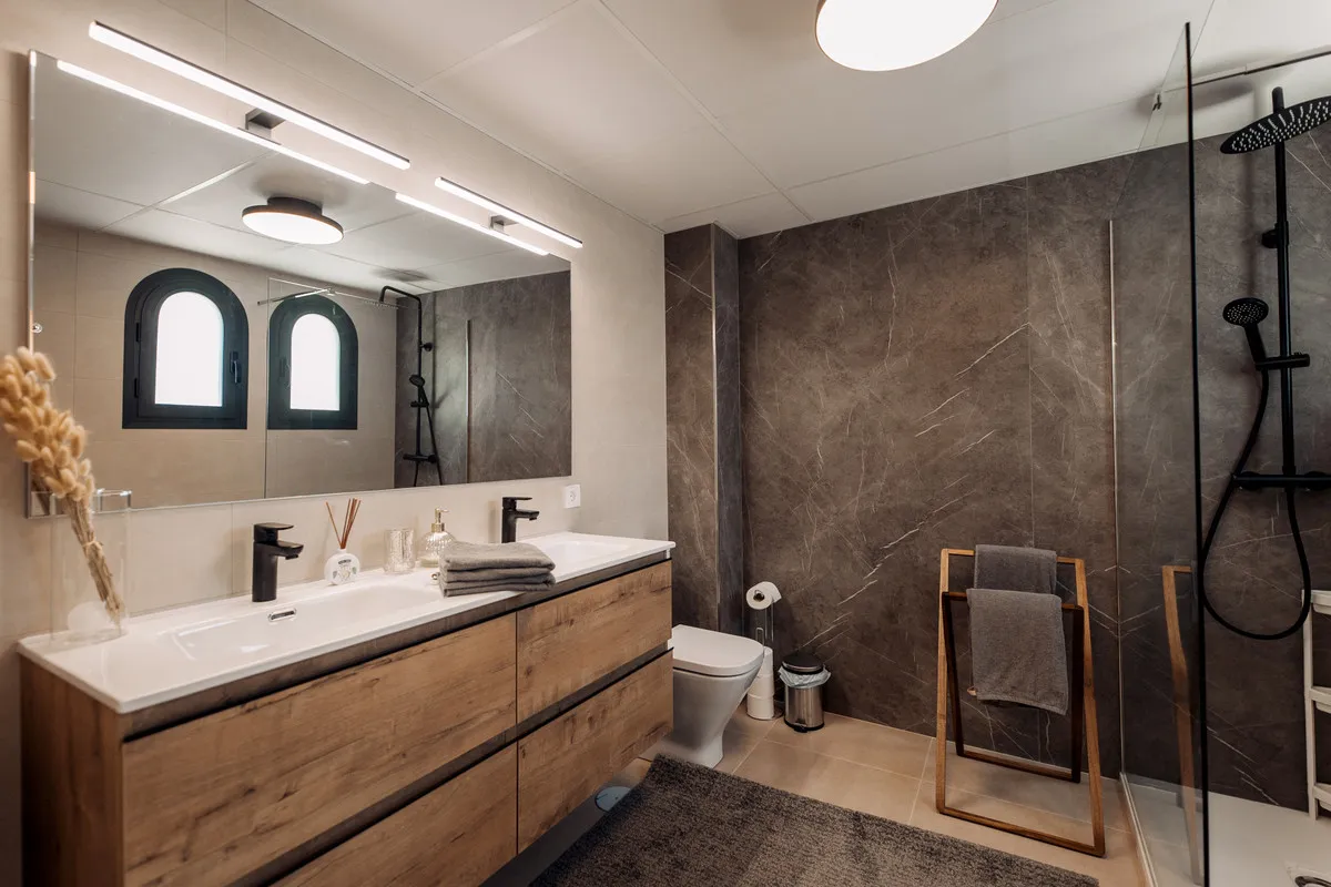 ed1c3b2d-8522-47da-8d56-1a2a29838a02