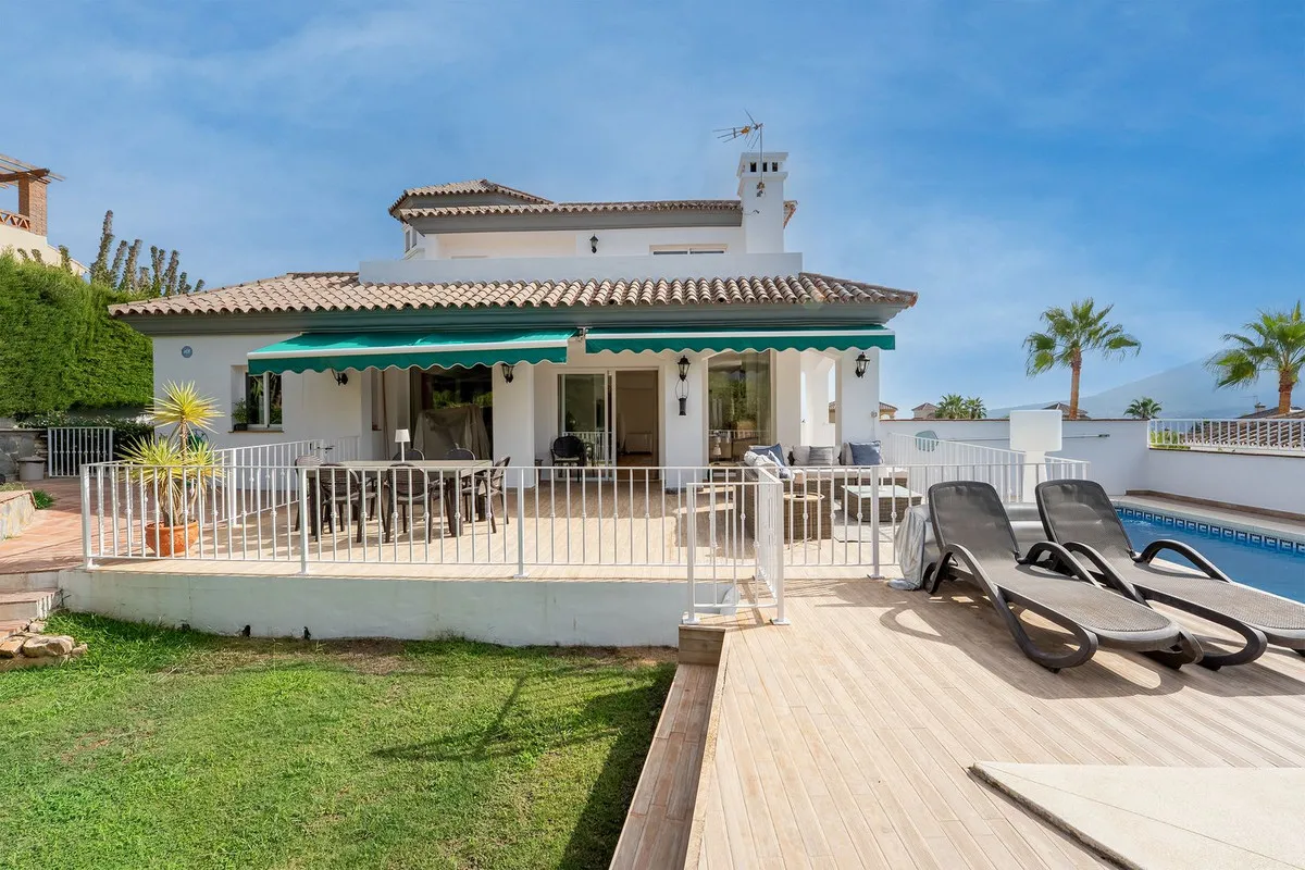 0c2eae31-9dab-4773-83d5-ec125ec5c185