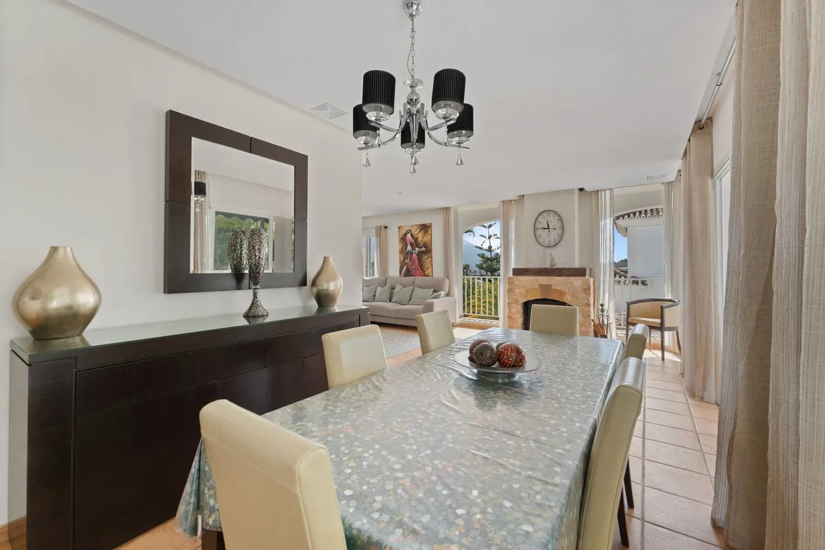 499ef5d6-4876-4ebb-8d93-08bc0dad595e