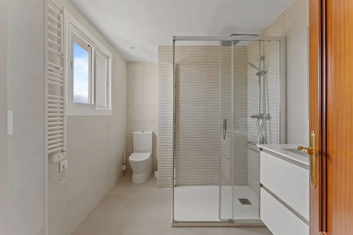 5ec9cea2-d950-47bc-9d4d-69bb19ff48b8