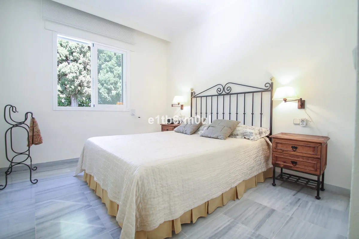 2b8c0dea-a8da-4f70-9fa7-d7969bb09a11