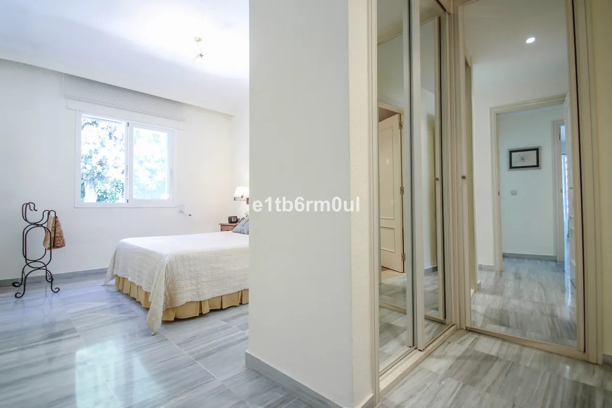 81f31fec-b884-4de7-9d83-b26e07c6453e