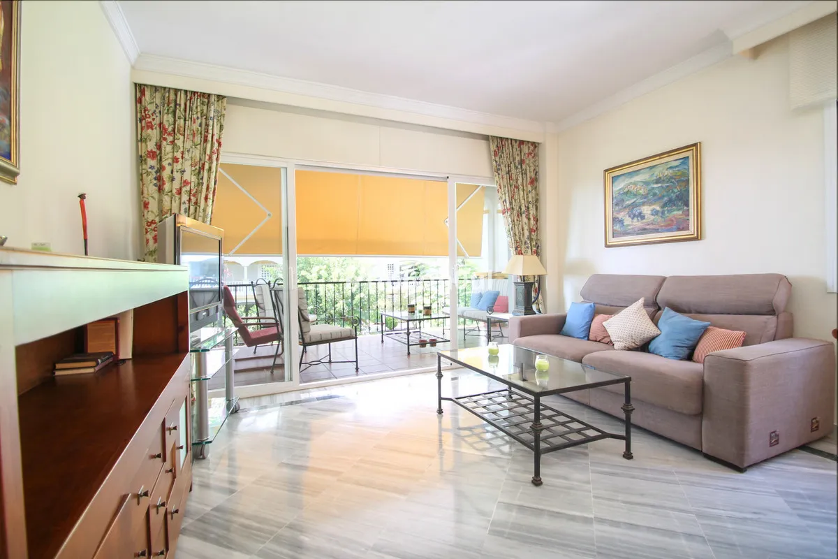 f33f5223-daeb-4b37-9b4f-ab94caf85360