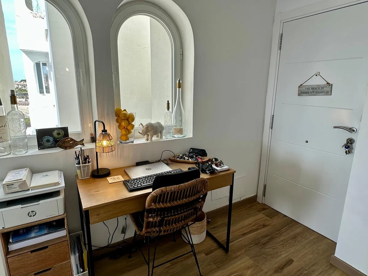 22b7f240-2a5e-4d92-9533-b3281ccd0e91