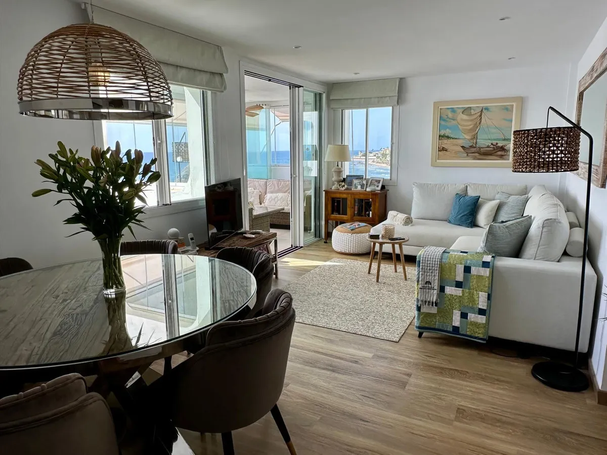 b00f1c47-d6e9-4127-b79b-e664a896d7a2