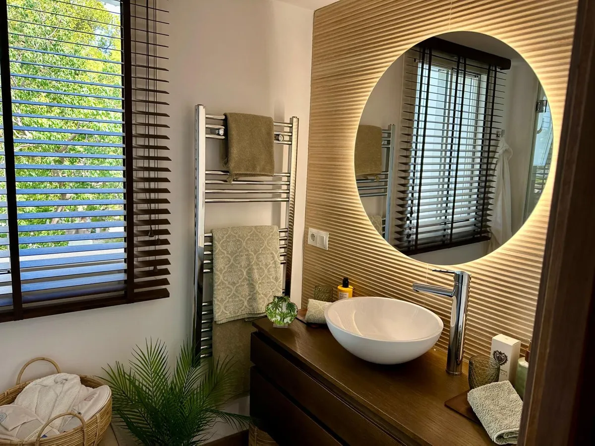 c4557a43-6a7d-4658-b68e-17e326bcdb16