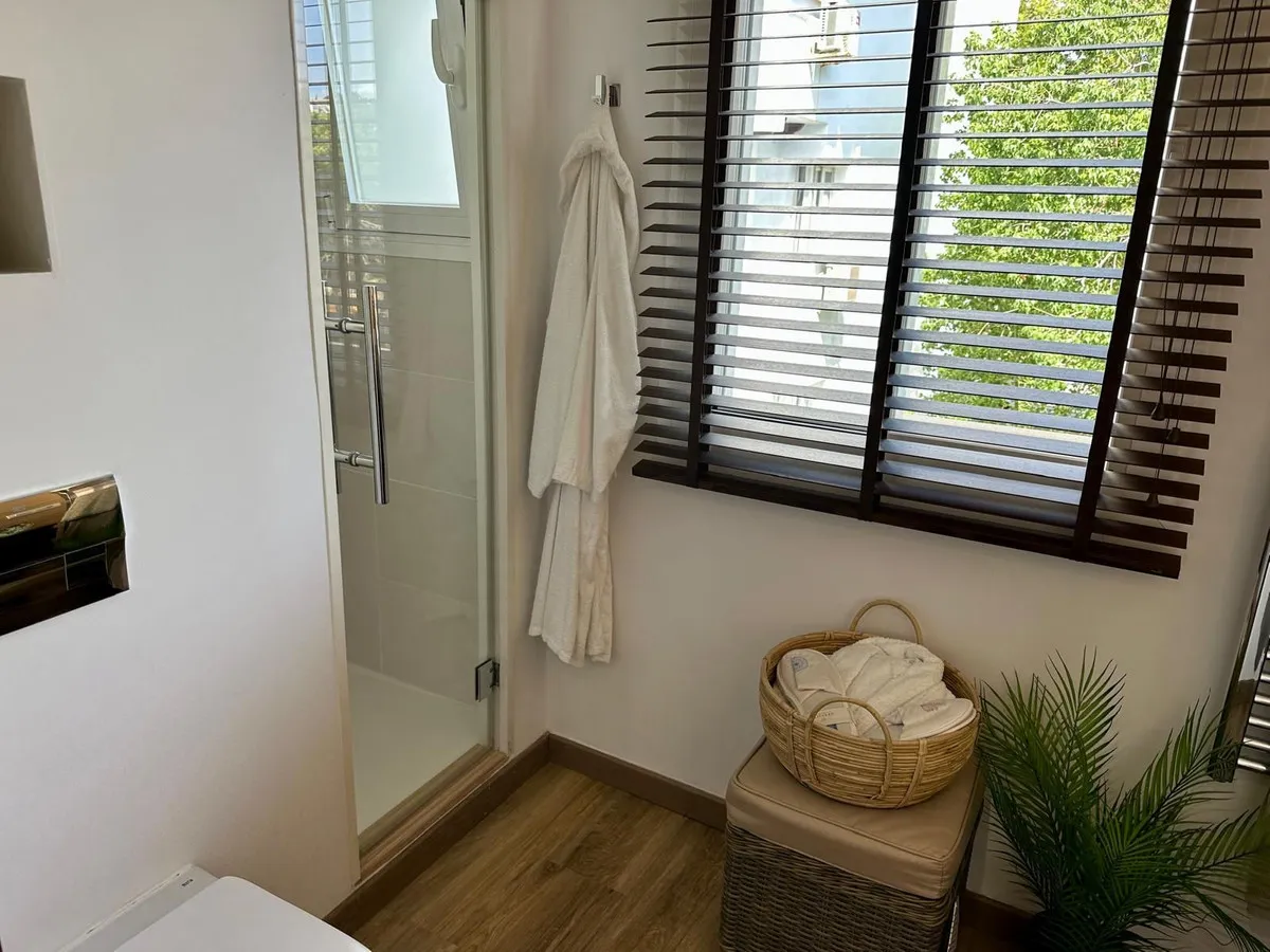 de94a1a5-d8ea-429f-84f2-a5fe4711c42c