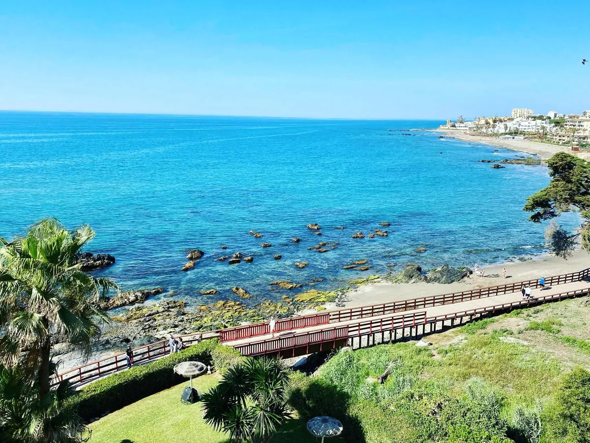 e066197f-c992-4802-9a28-48128d0d8494