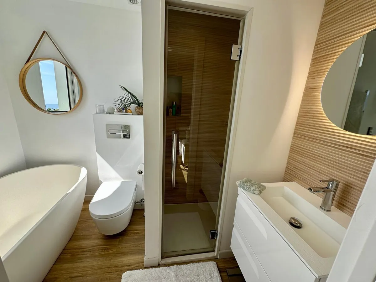 e506f47b-53f2-4cf5-ae37-64dc7066e535