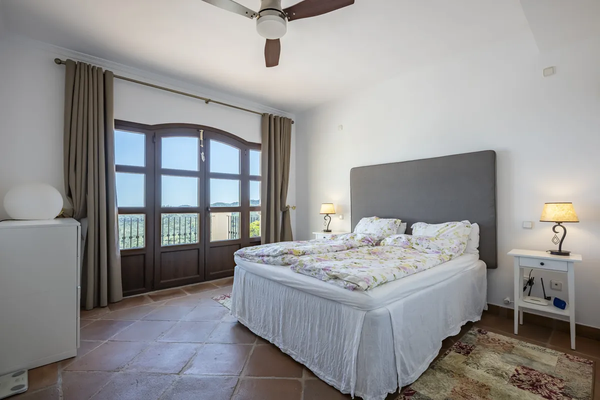 4bb9bda0-27b5-42d6-a617-06ff344d27ff