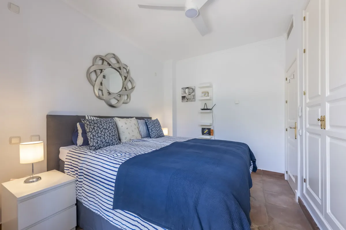 6ed35018-be66-4916-8bae-54d438a87f2f