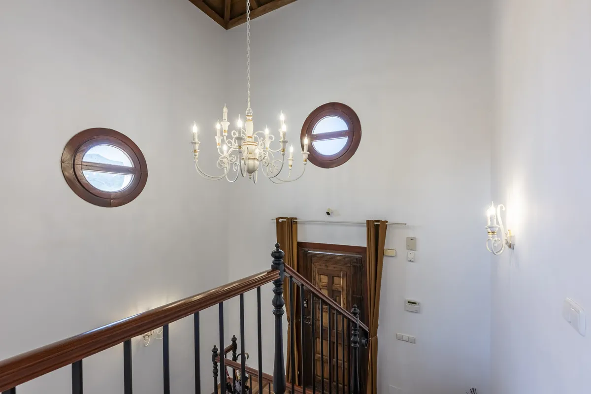 7b775fdf-4390-405e-b042-c38a642b2396