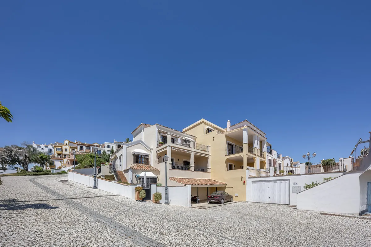 bb3e3927-7e7d-4b22-9580-c39b8eb6b9d7