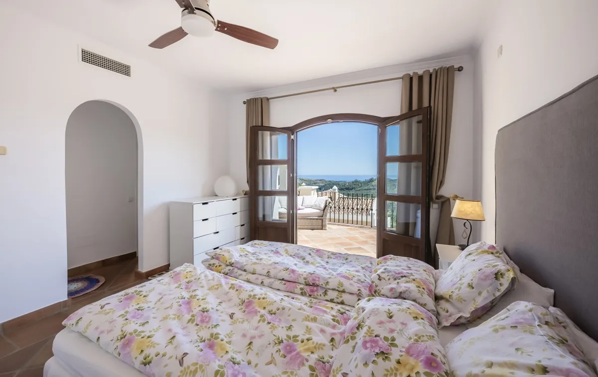 cac8ddd1-0776-427b-be82-8041831e409a