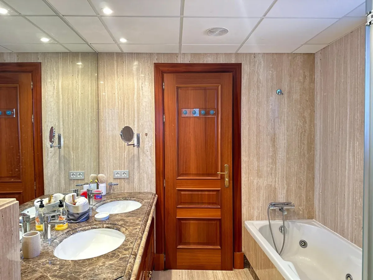 67e7e190-d548-47bc-b773-a4b0ea3b68a3