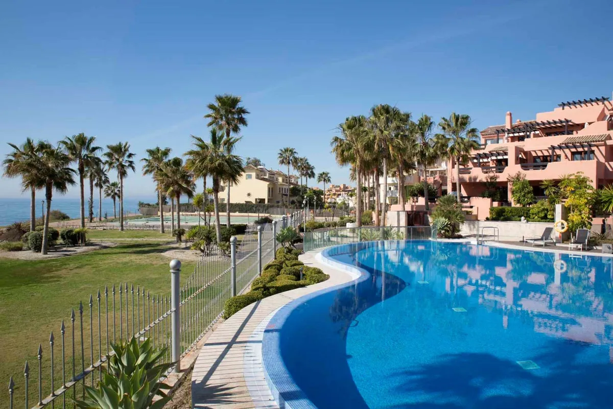 743856d0-c1dc-4bf8-8da2-3323fa9bfc61