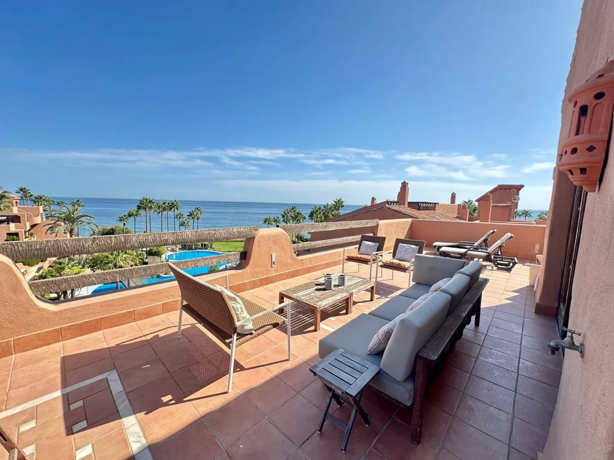 8328c793-5316-4739-872f-cbac7a79b08a