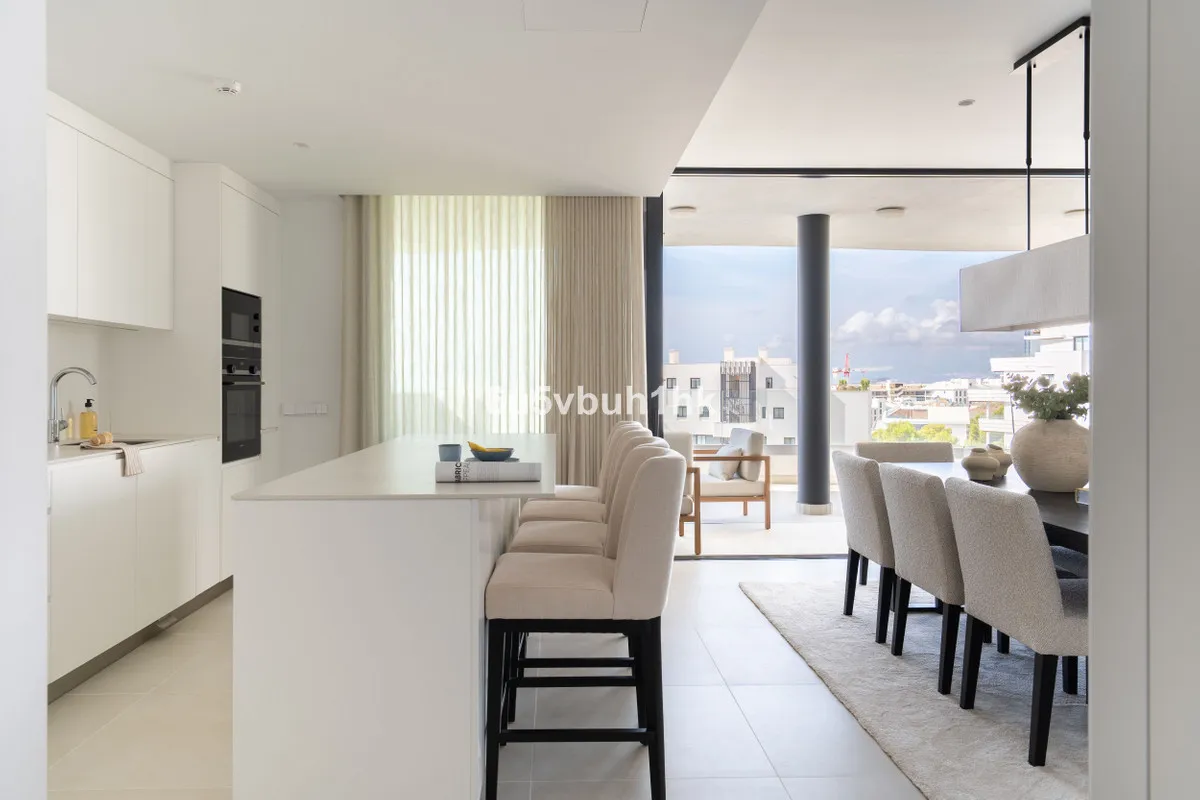 30b174b0-da98-406d-bfbc-3664b687862b