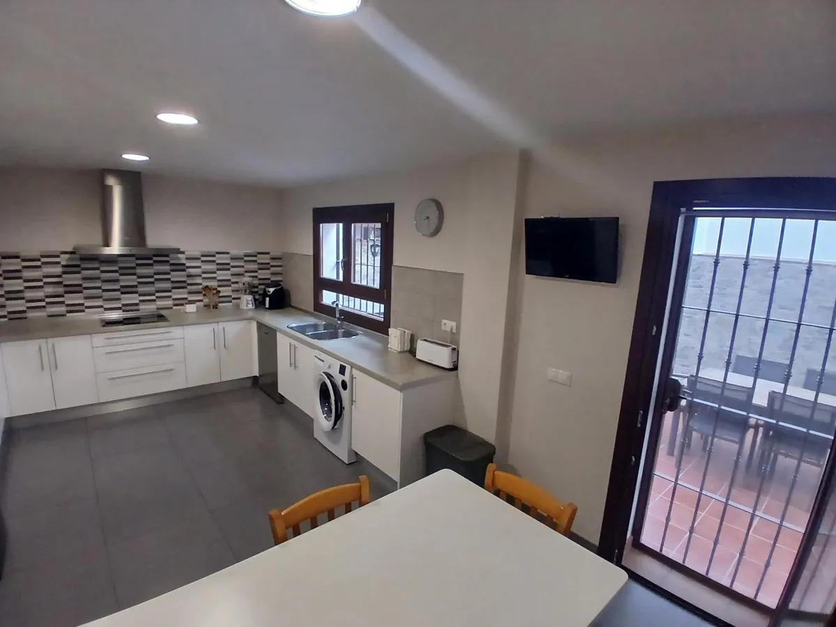 3991c32c-0ec3-4286-b154-e18ed46c310b