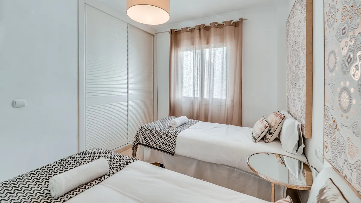 16e38a5a-34b9-4a15-a27c-08dc6f80941a