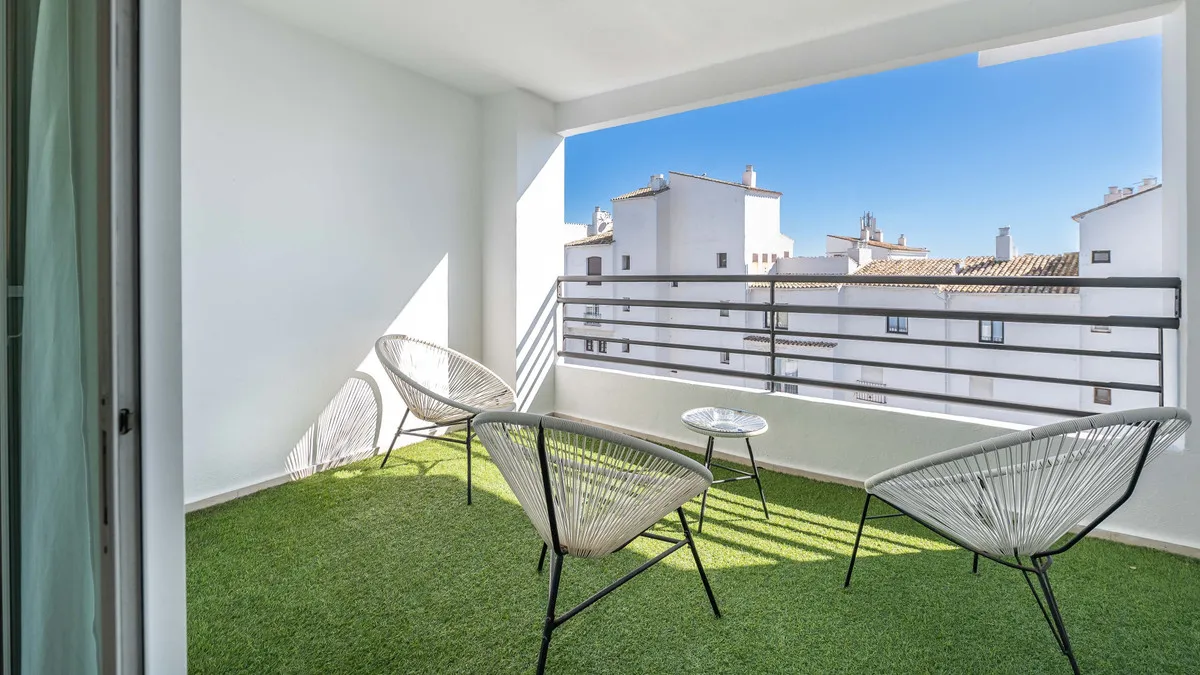 3f35afc4-c29b-41a9-9358-8d093043b876