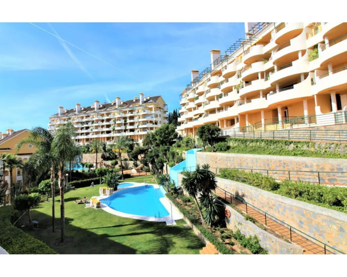 0d5e6a72-e939-4948-a695-86f68f84992c