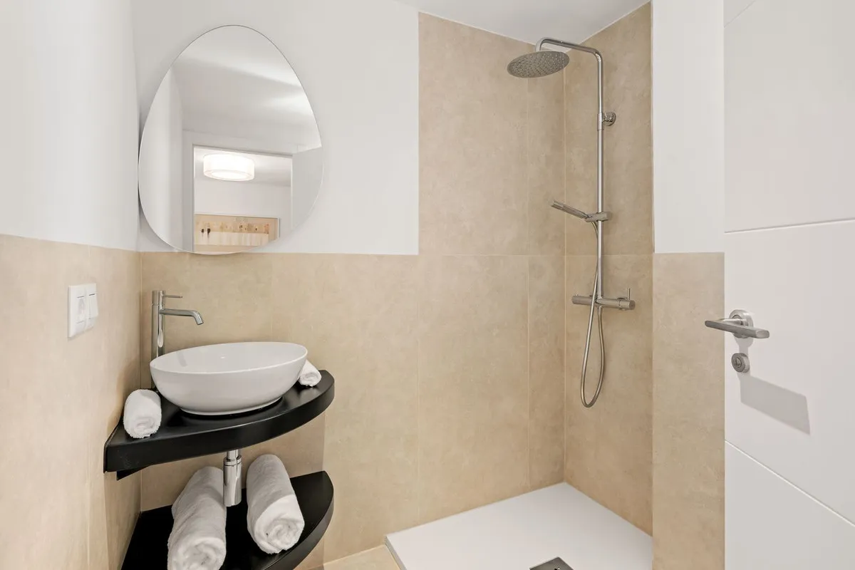 af5a865c-f070-4481-8309-b89df149c1aa