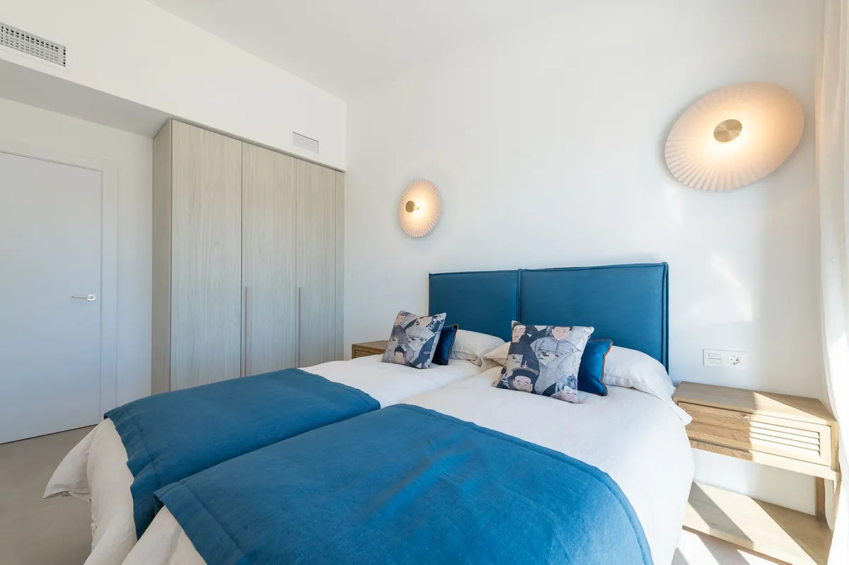 9cce4406-a810-45e8-9ca5-ff22a56a6608