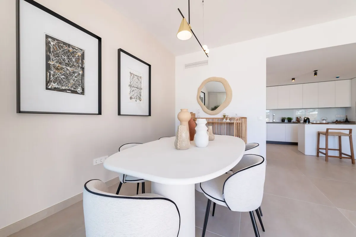 c433d203-ab3b-4847-93aa-0c754a0c6c63