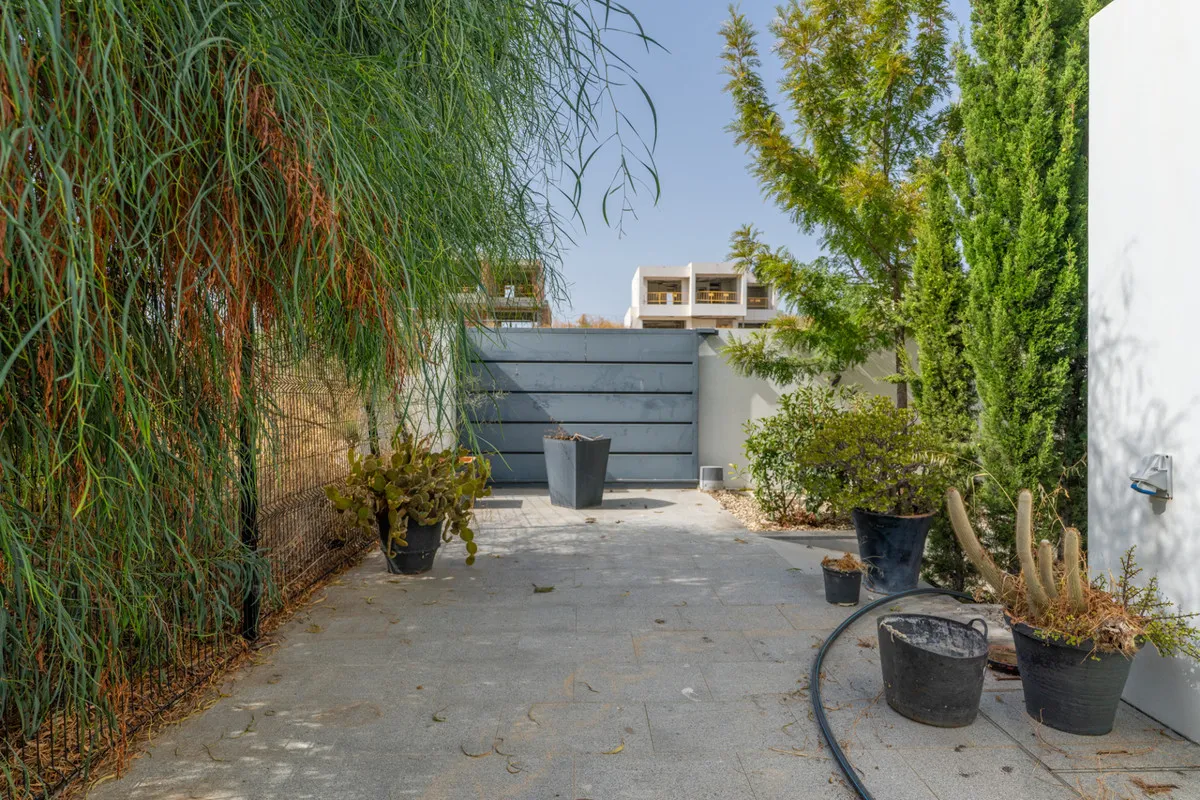 65090b92-2e65-452b-a3ae-a1fee067c651