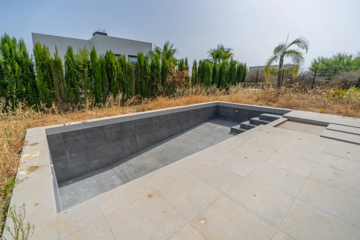 de2d8912-274c-4570-8ec1-abc55a70572b