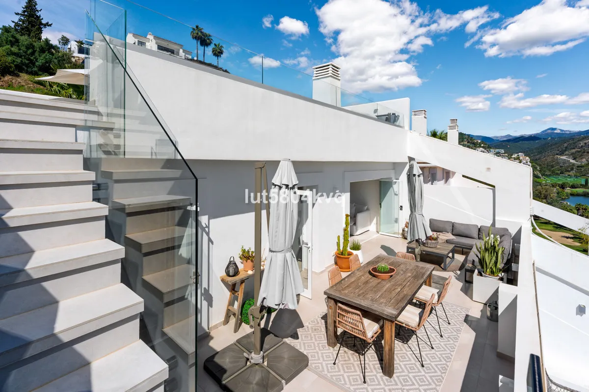 f568ad6b-4932-4dfb-9670-88ea654de9c0