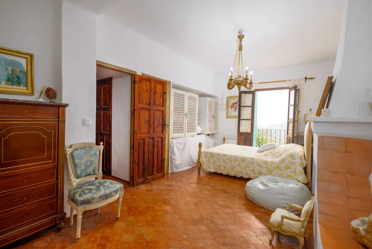 47066399-471a-44a1-bffd-695c7cc4f742