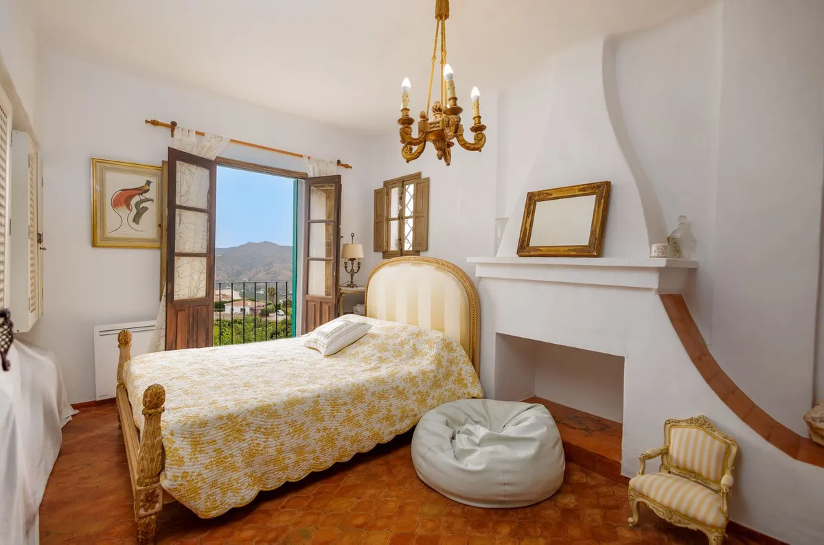 5eb4d811-ca9b-4fbb-a9a2-543ba929ca0a