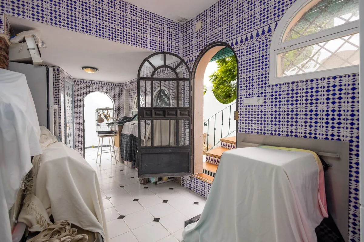 a2f72a6d-09fe-43ee-9e2f-be18bd3b9226