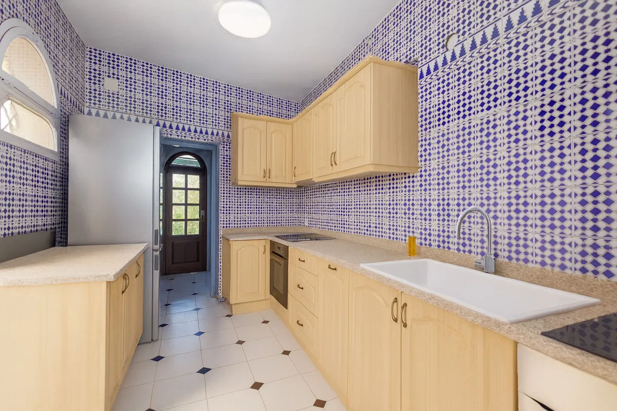 d6f36a32-c8fd-4864-b0e2-60eab1c45bda