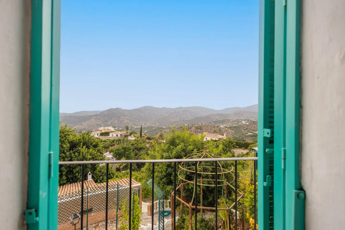 f8c176da-0349-4a1a-ad86-17e20b00320e