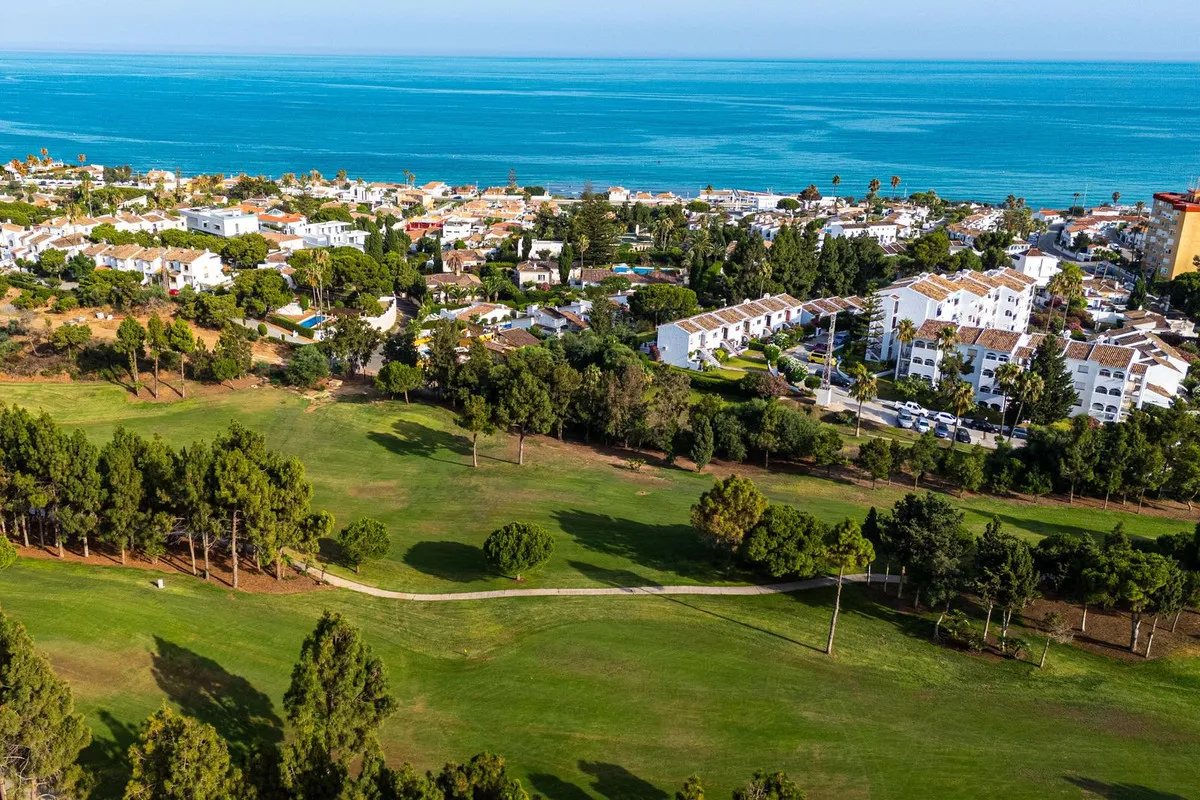 1bfacdb8-41cb-433c-8080-b8745d72f8e5