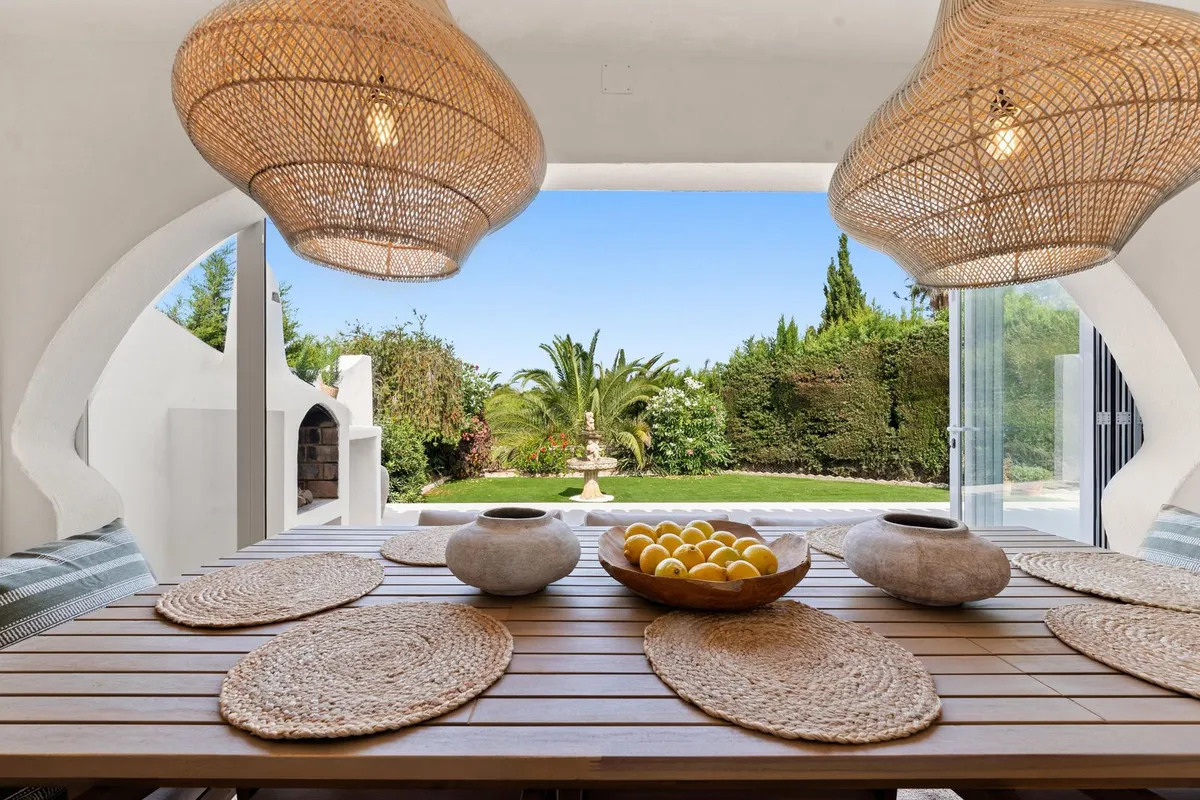 2e294abe-a238-4050-be83-2fe6481bc9a8