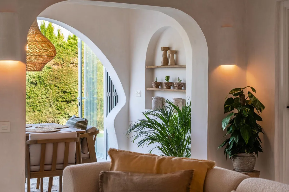 3abf0b3d-d979-4917-817a-28820512741e