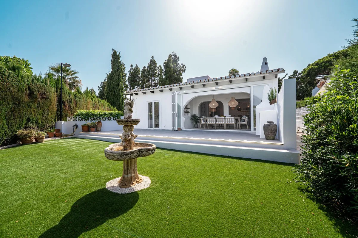 4a4e2612-9c9c-42f6-9e76-96a17d707e01