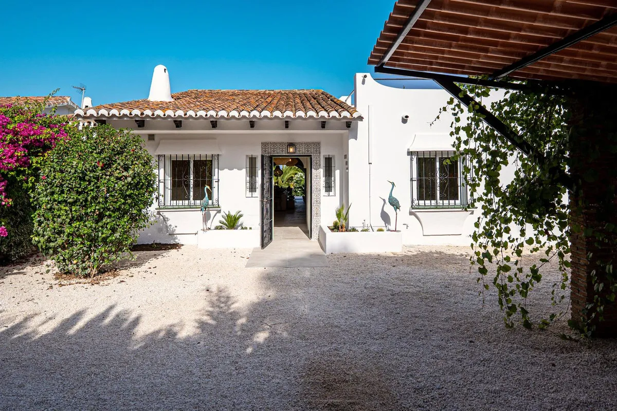 63ac9c3e-5040-4367-9c40-a32e1c4c0653