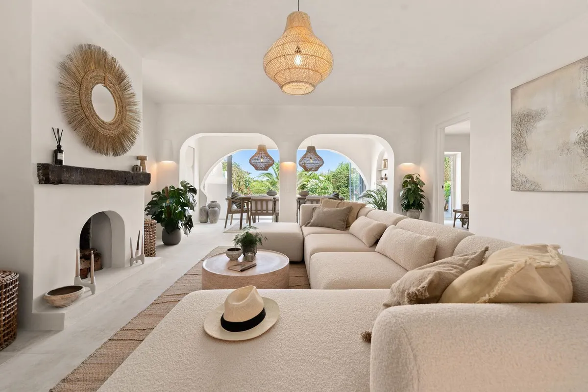 99da3af5-3f9c-4a8b-a376-ffc762053e6f